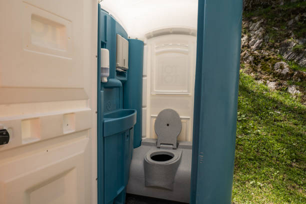 Best Best portable toilet rental  in Clinton, AR