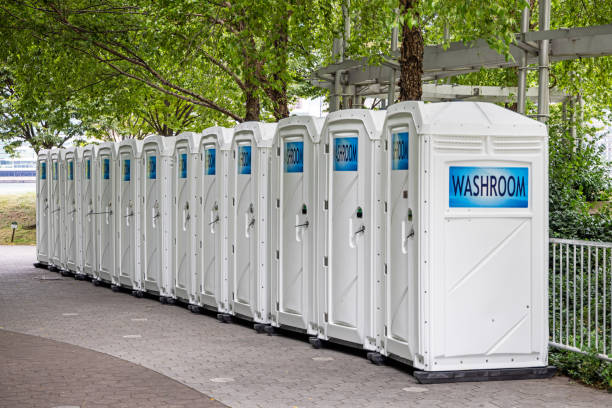Portable Toilet Options We Offer in Clinton, AR