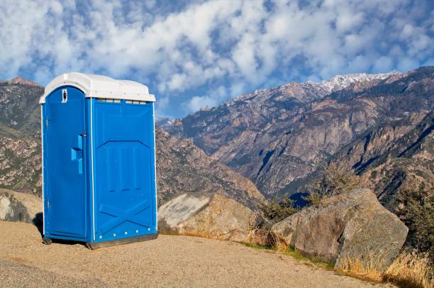Affordable portable toilet rental in Clinton, AR